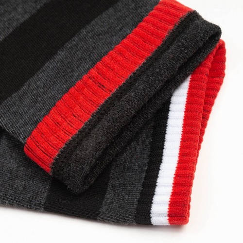 Носки мужские «Дед мороз в очках», цвет чёрный/красный, размер 39-44