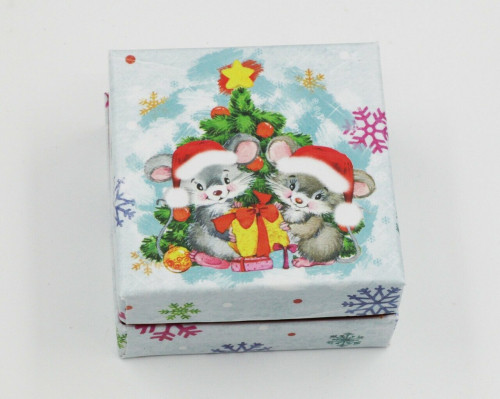 Подарочная коробочка(5.5*5.5) Новогодние мышки