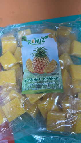 Кубики ананаса