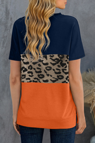 Оранжево-синяя футболка с леопардовым принтом