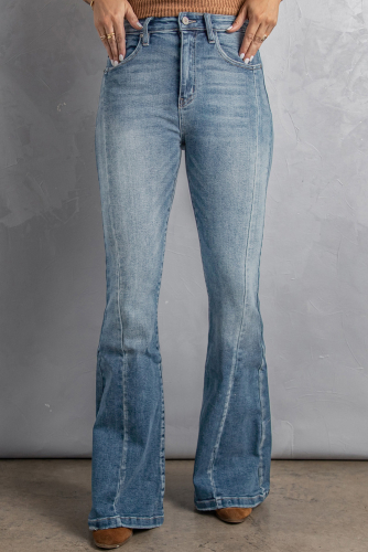 Светло-голубые потертые джинсы-клеш с высокой талией