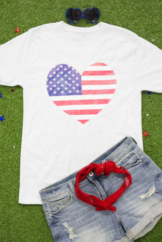 Белая свободная футболка с принтом американского флага в форме сердца