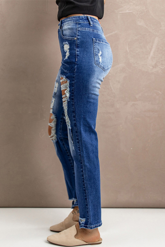 Синие рваные джинсы прямого кроя с разрезами