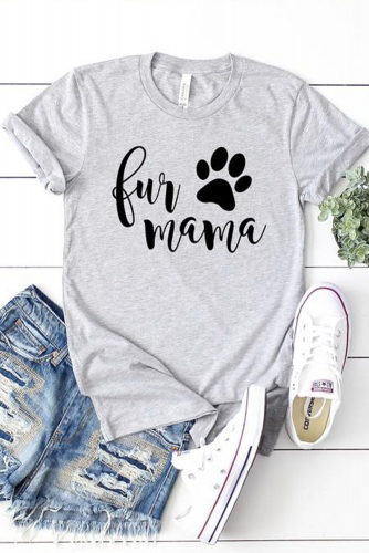 Серая футболка с закатанными рукавами и надписью: Fur Mama
