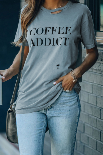 Голубая свободная футболка с дырками и надписью: COFFEE ADDICT