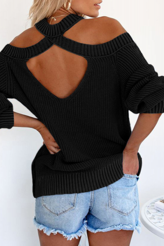 Черный вязаный свитер с открытыми плечами и спиной
