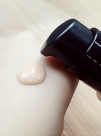 Основа под макияж увлажняющая Concealer Bubble Liquid Foundation, слоновая кость, 25мл