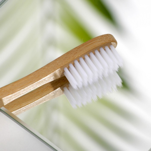 Набор «Расцветай»: зубная щетка в тубусе, расческа, полотенце