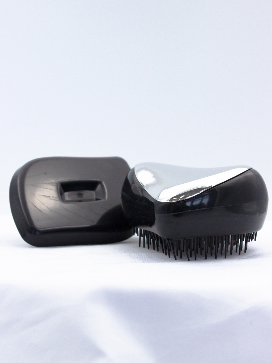 КИТАЙ. HAIRBRUSH - РАСЧЕСКА МАССАЖНАЯ КОМПАКТНАЯ ХРОМОВАЯ СЕРЕБРЯНАЯ, 1 ШТ.