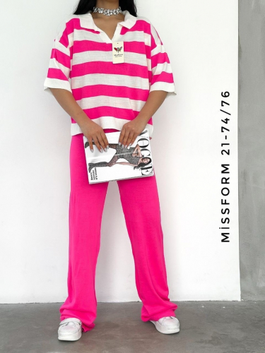  1300р.Трикотажный костюм (футболочка в полоску с поло вырезом и брючки палаццо)