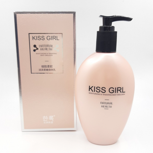 YOUXI  Лосьон для тела KISS GIRL Moisturizing & Tender Парфюмированный УВЛАЖНЯЮЩИЙ  300мл  (J-1823)