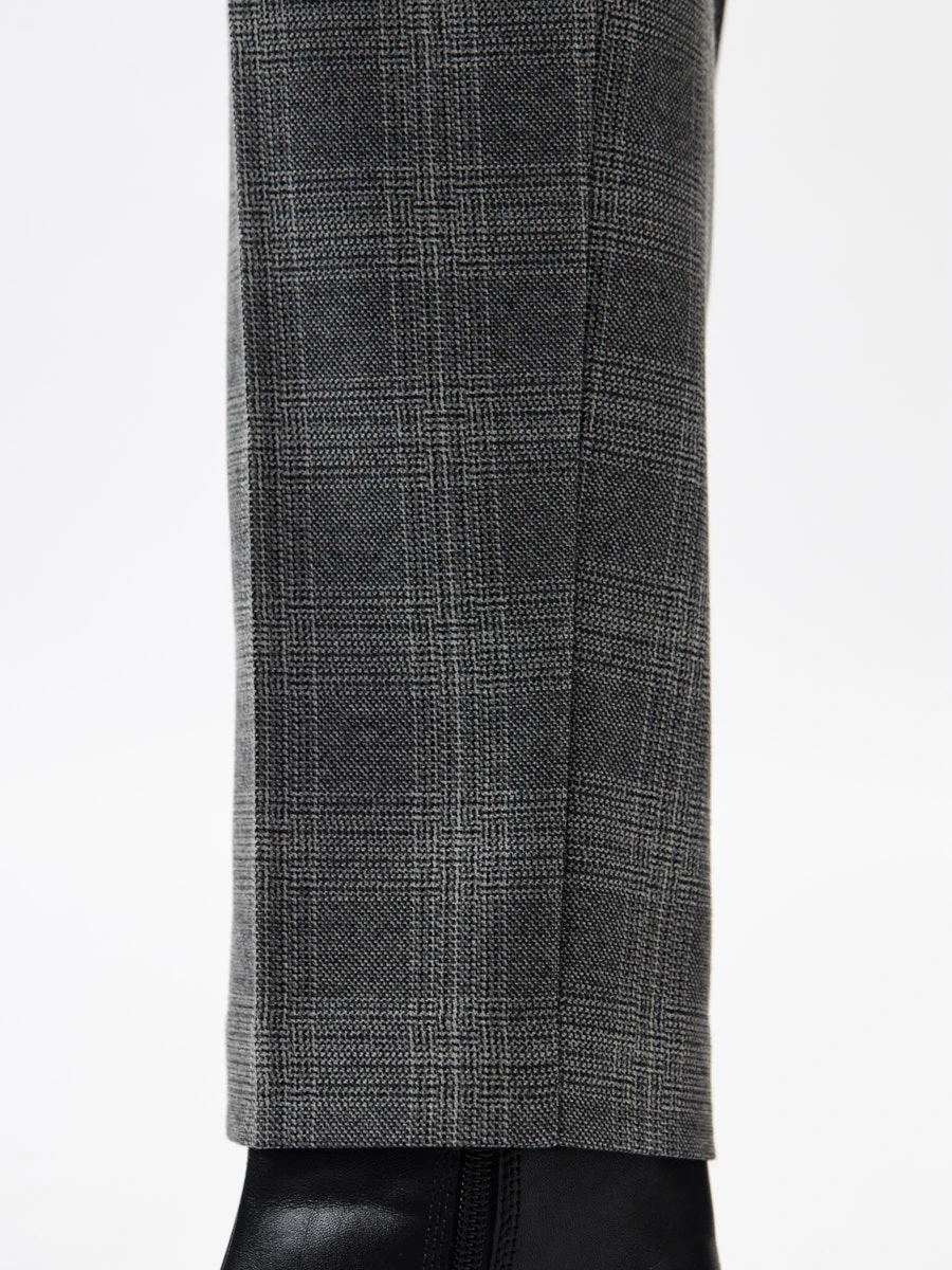 Ст.цена 1490р Брюки с защипами Темно-серый 15.866.0383.103.1