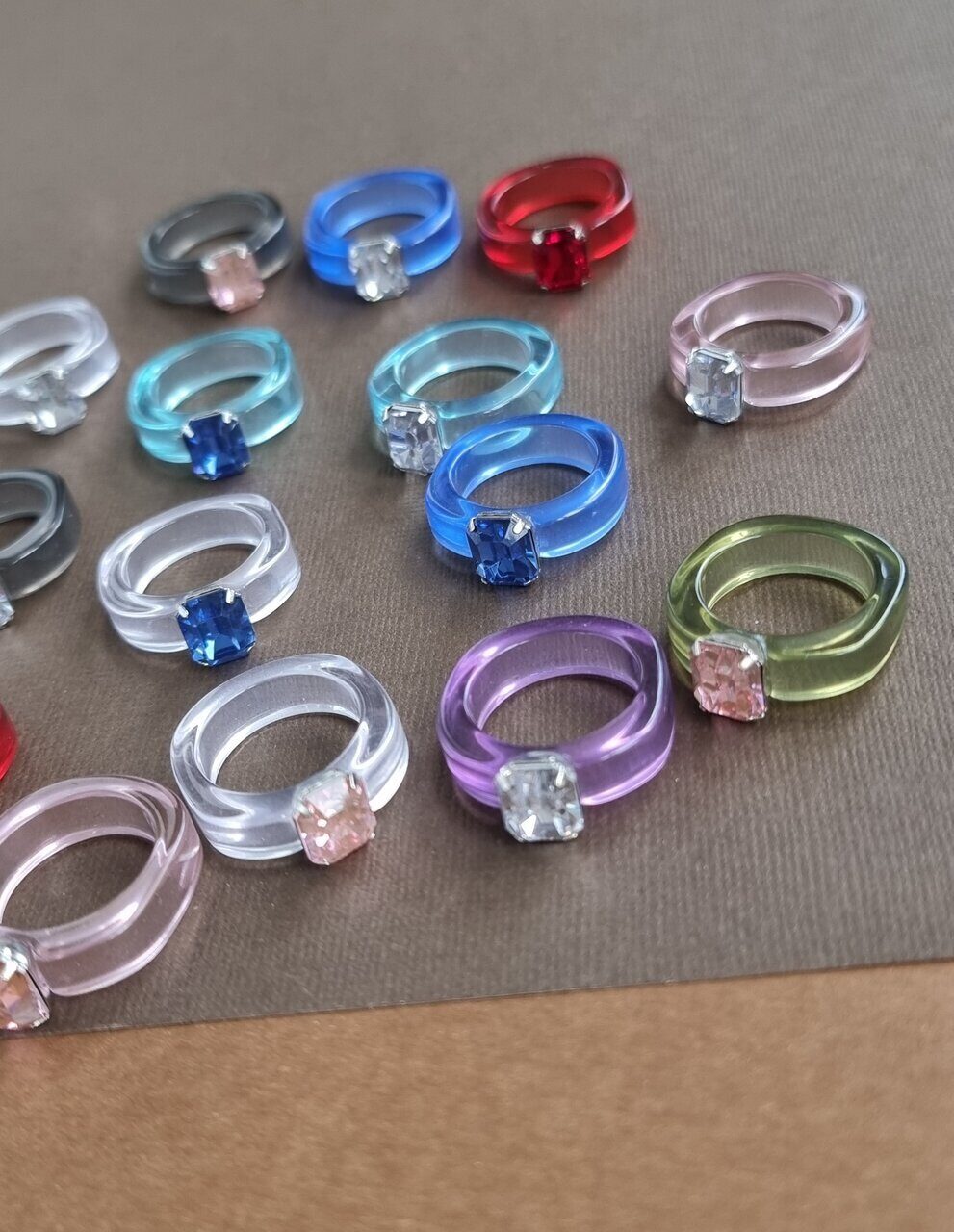 Модное кольцо из эпоксидной смолы, арт.008.228