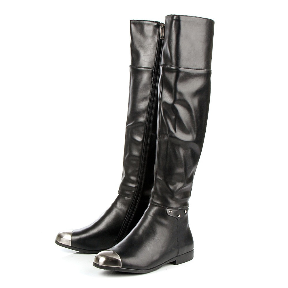 Сапоги с металлическим носом. Зимние сапоги шанель. Сапоги с металлическим носком. Сапоги с металлическим носом. Loriblu сапоги с железным носом.