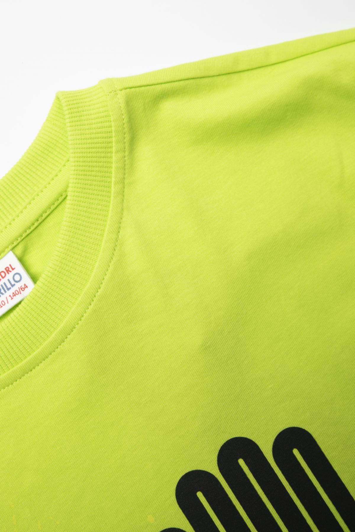 -49% T-shirt z krótkim rękawem zielony z nadrukiem
