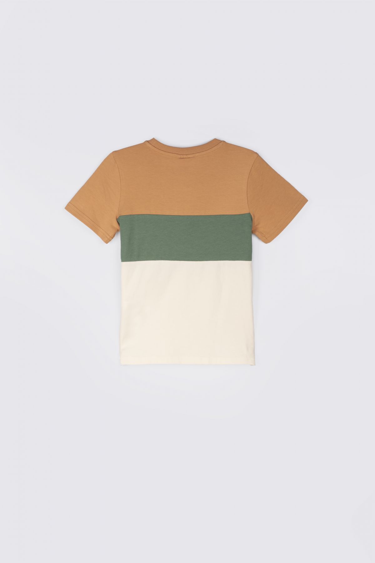 -39% T-shirt z krótkim rękawem wielokolorowy z kieszonką