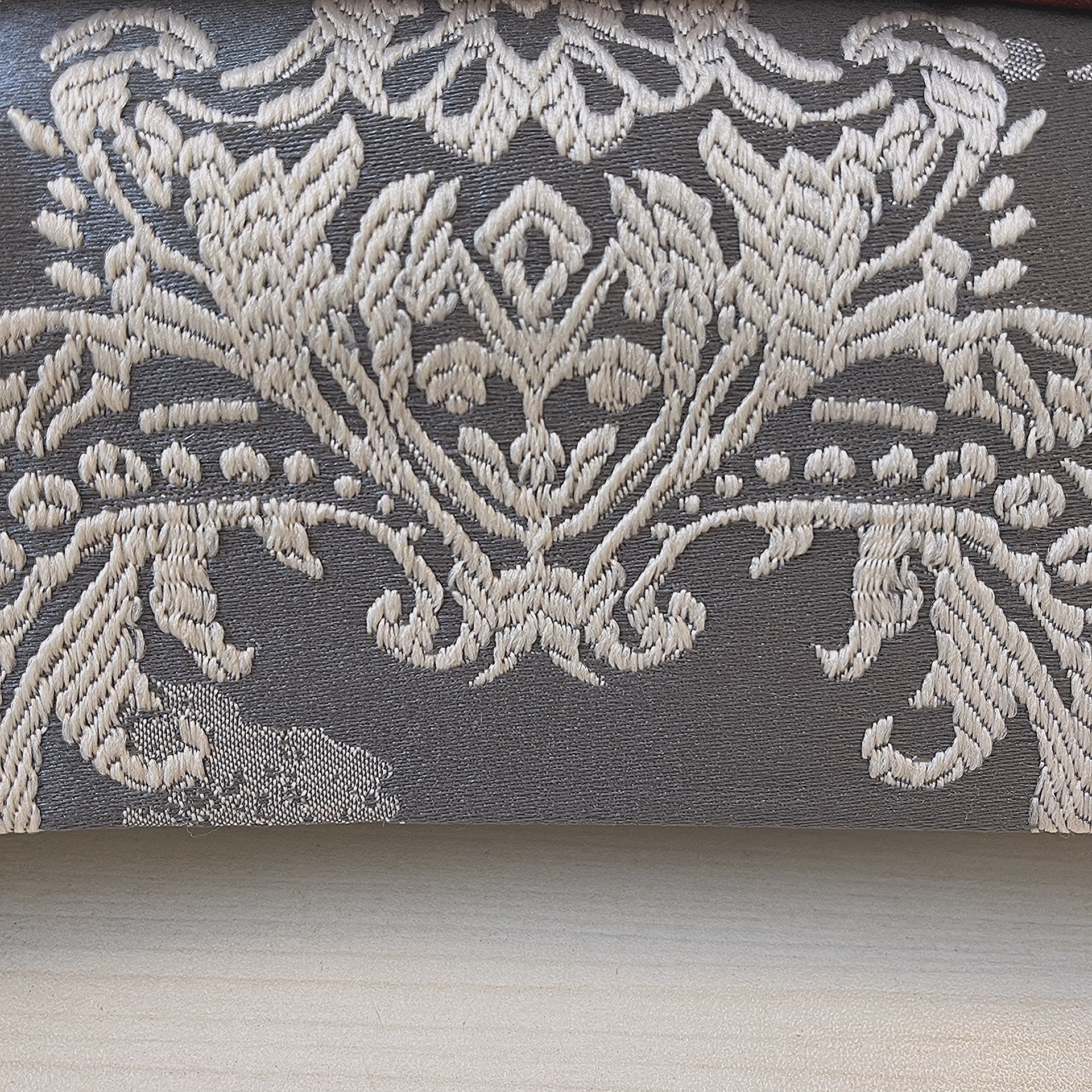 Жаккард Classic WY8409 светло-серый 280 см