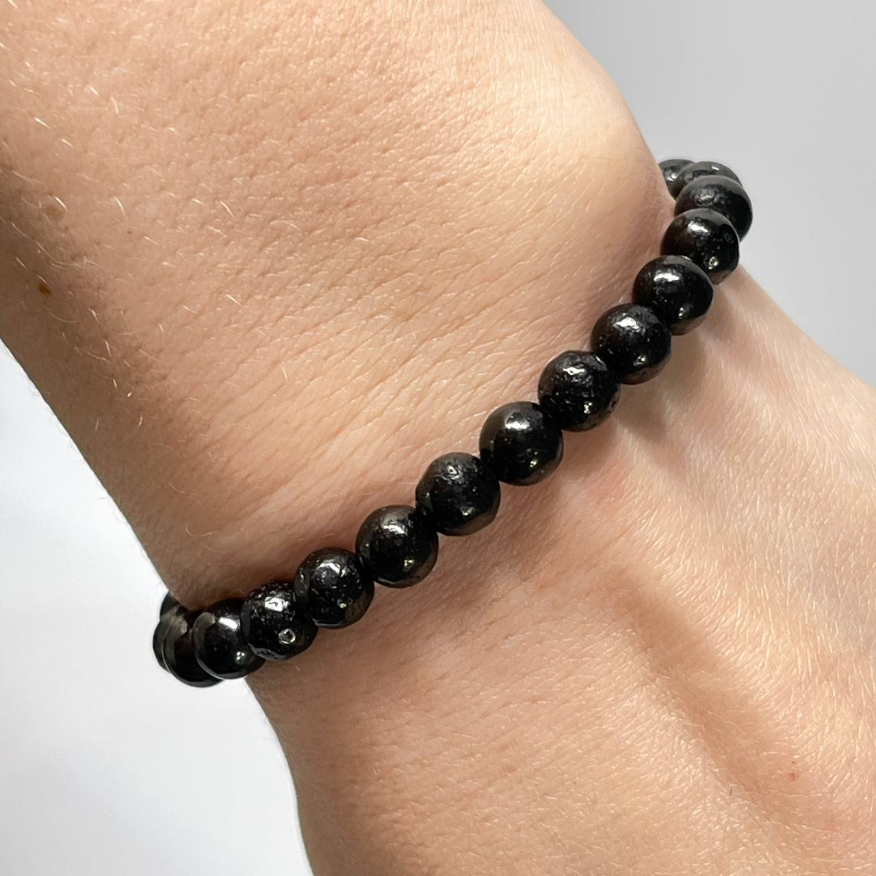 Радуга Самоцветов Браслет из необработанного Шунгита