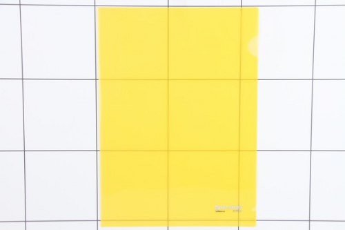 Папка-уголок А4, 0,15мм желтая Brauberg 223968
