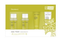 DEOPROCE REAL FRESH VEGAN MINI KIT Набор: Увлажняющий лосьон для лица с растительными экстрактами, Успокаивающий тонер для лица с растительными экстрактами, Интенсивный успокаивающий крем для кожи вокруг глаз, Успокаивающий крем для лица 30x2+10x2мл