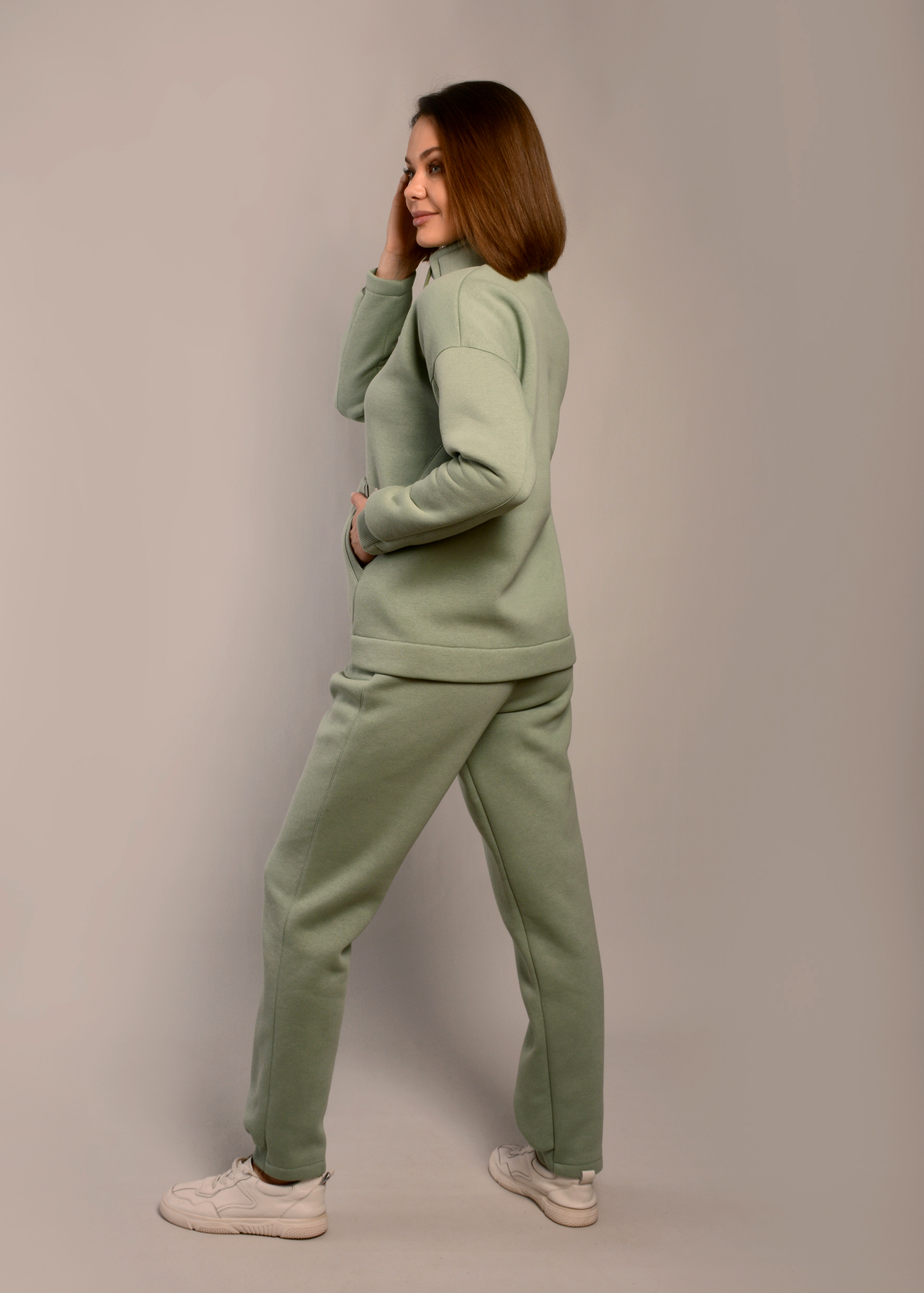 Комплект с брюками