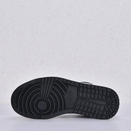 Кроссовки Nike Air Jordan 1 Low арт 2554