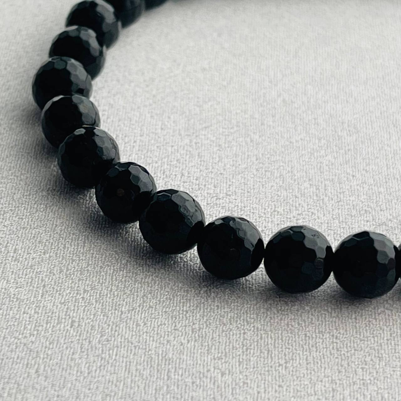 Радуга Самоцветов Бусы из Турмалина черного огранка