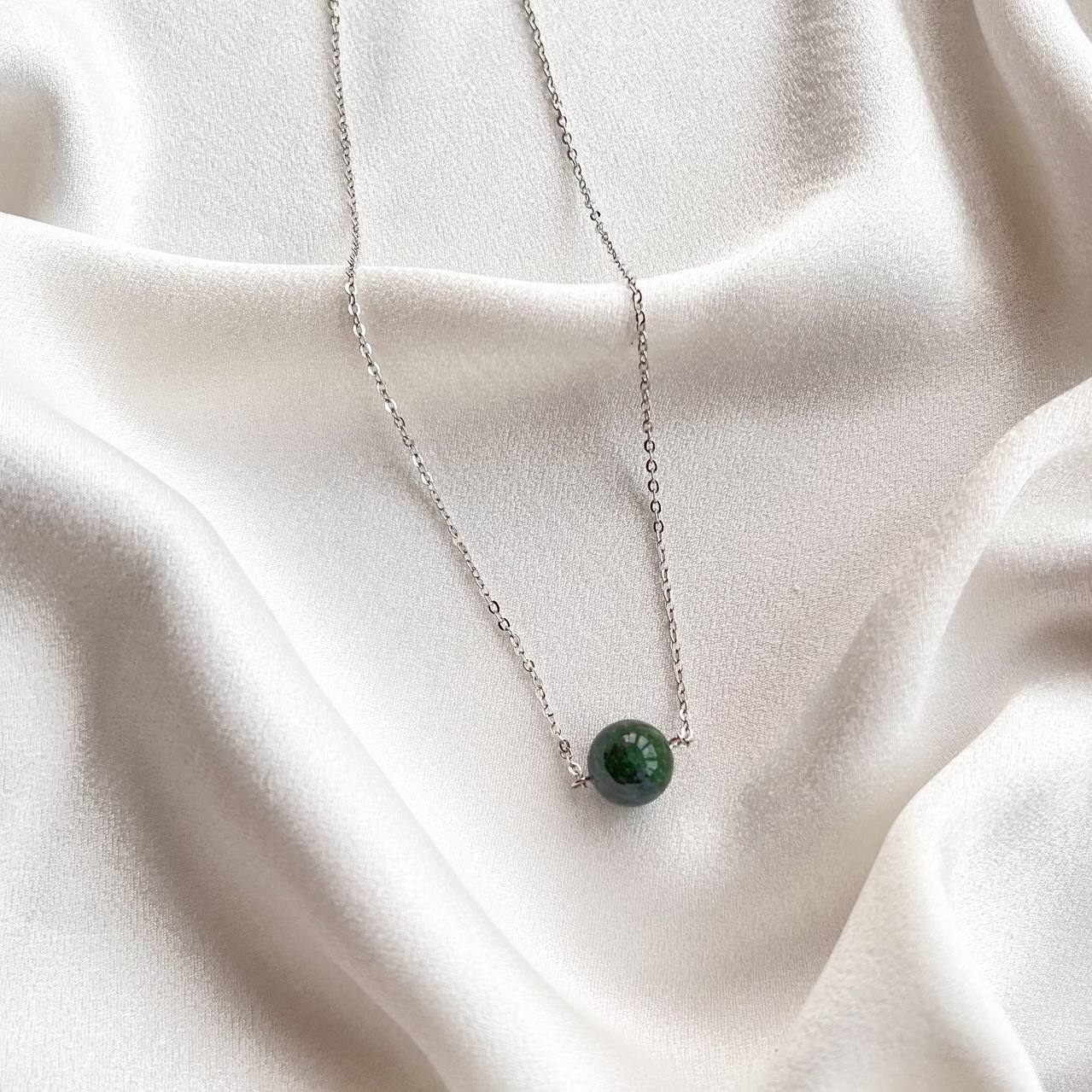 Радуга Самоцветов Кулон на цепочке из Цоизита с включением Рубина