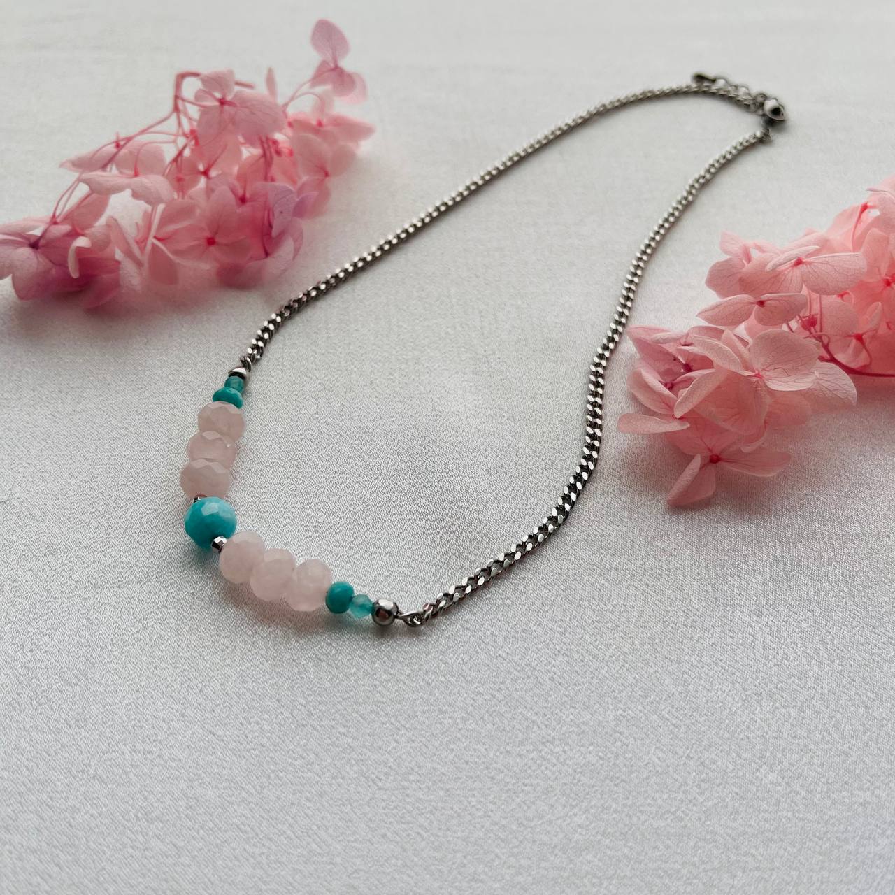Радуга Самоцветов Колье на цепочке из Розового кварца и Амазонита