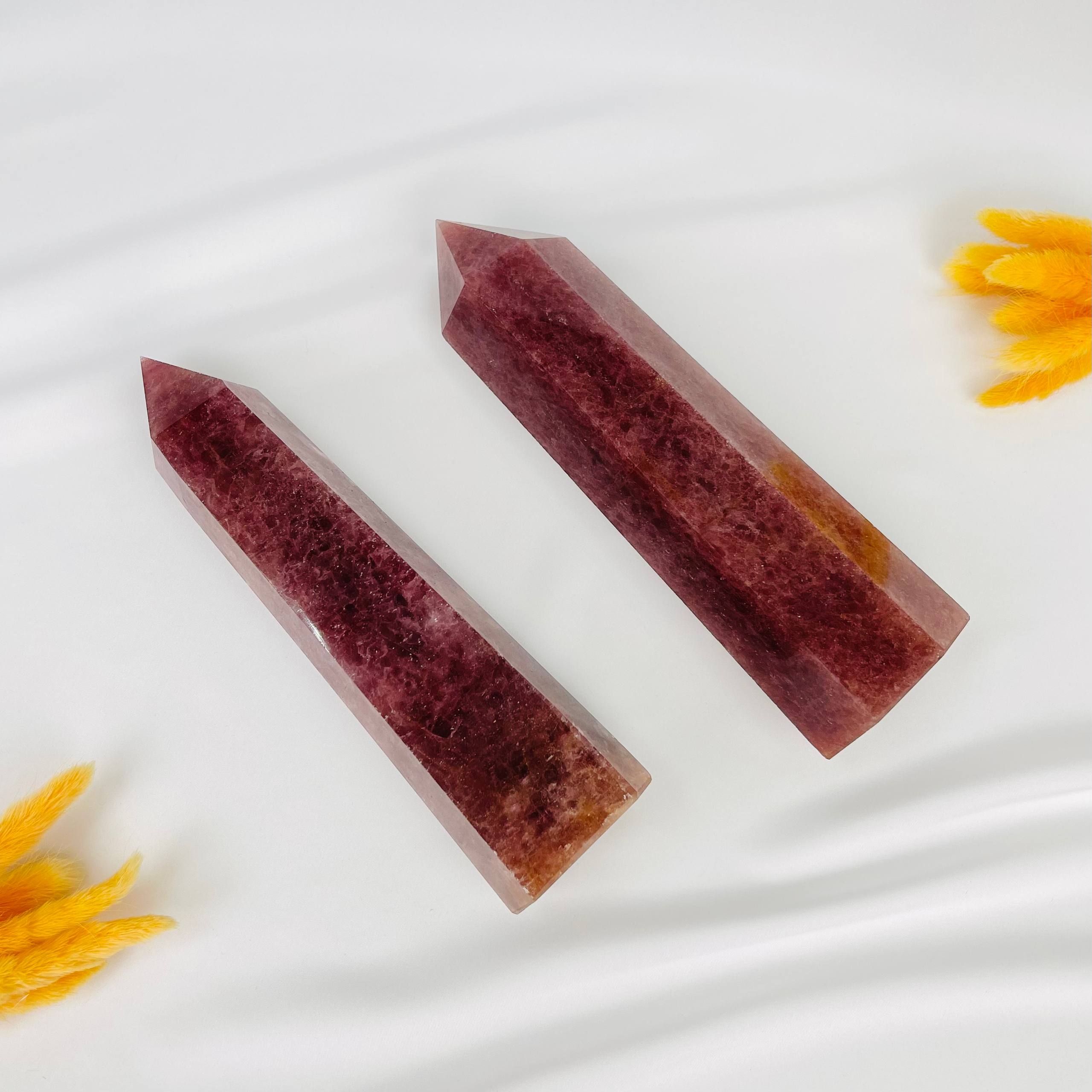 Радуга Самоцветов Кристалл из Клубничного кварца