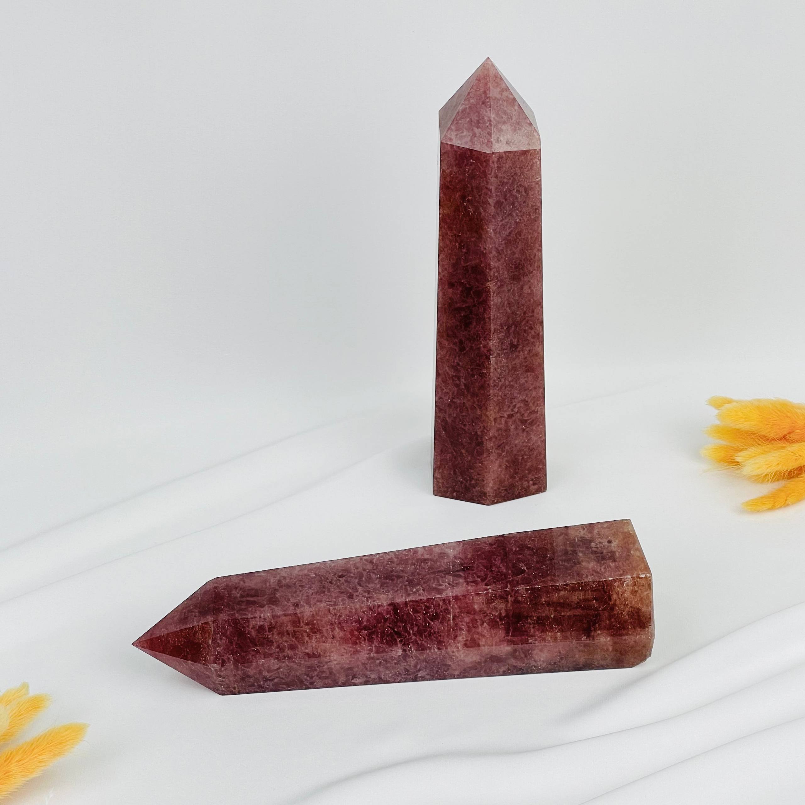 Радуга Самоцветов Кристалл из Клубничного кварца