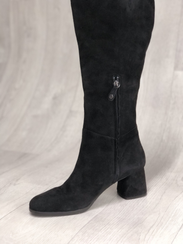 W0084BLACK