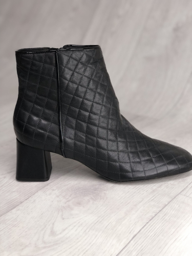 W0045BLACK