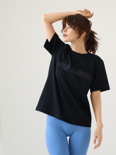 700р 1190р MY Футболка жен. regular fit вышивка