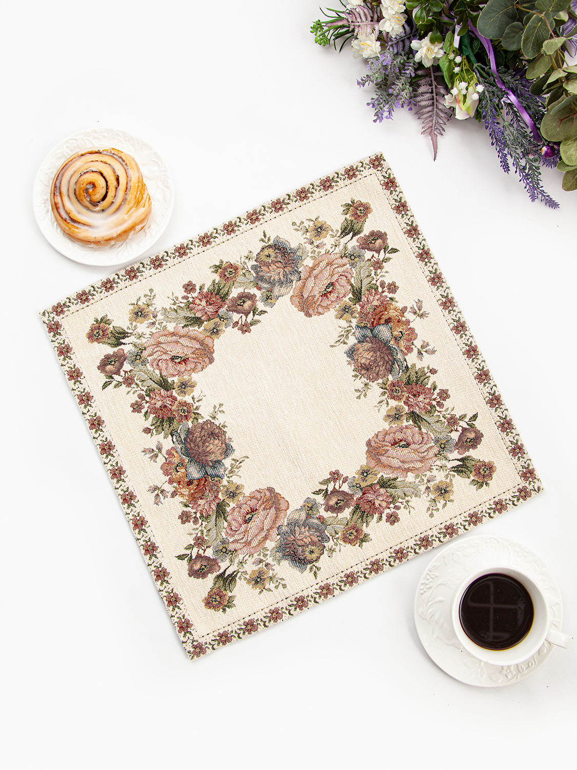 ЗС Белая Салфетка Квадрат 45х45 см 07710