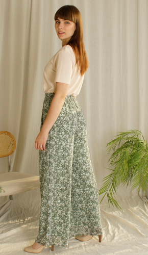 Юбка-брюки шифон зеленые с цветочками