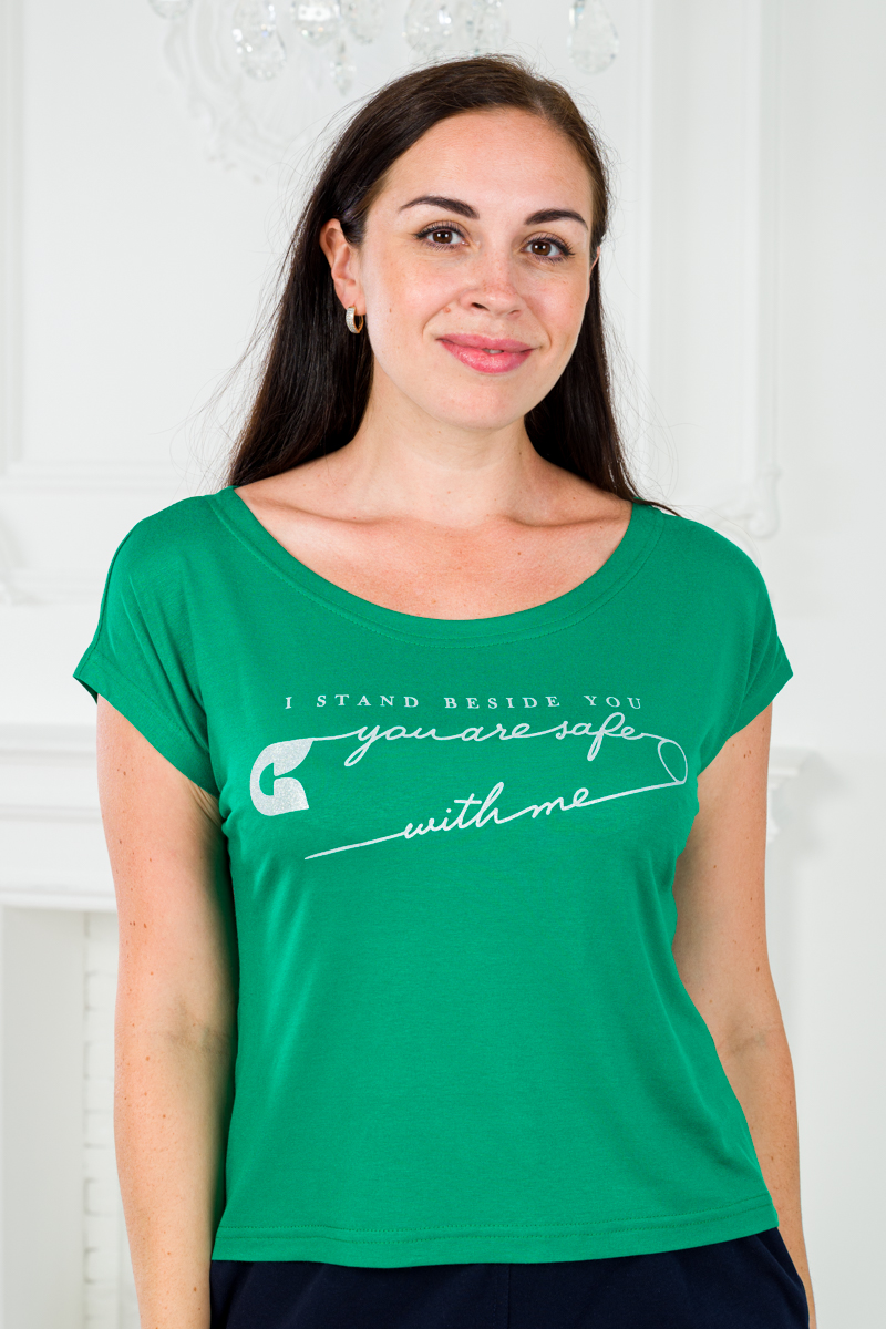 Футболка женская из вискозы Лирика зеленый You are safe