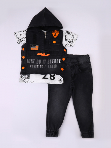 Комплект для мальчика: футболка, брюки джинсовые и жилет NB95038