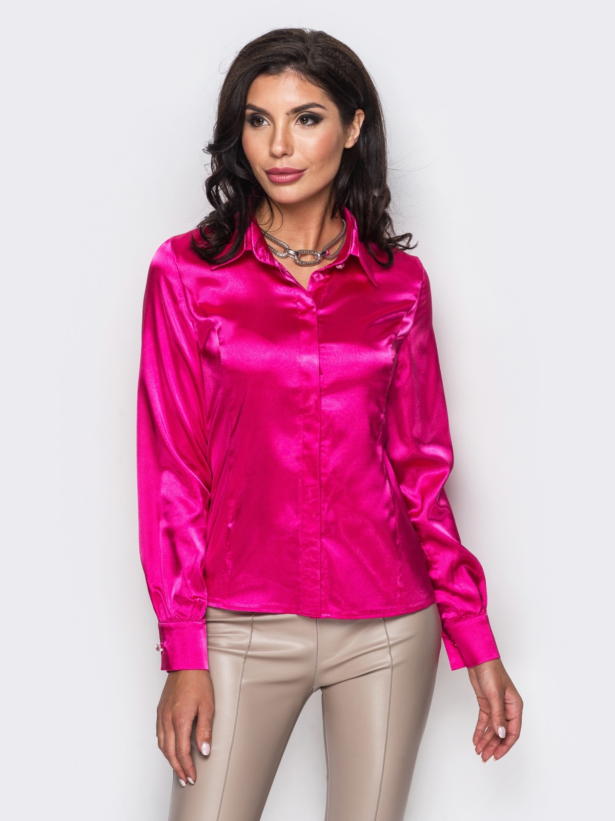 Атласная кофта. Атласная рубашка женская. Розовая атласная рубашка. Розовая атласная блузка. Блузки из атласа.