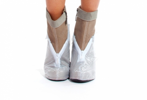 Чехлы грязезащитные для женской обуви на каблуках, размер M (PVC Rain Boots, size M)