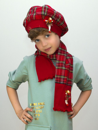 Комплект осенний для девочки берет+шарф Куколка (Цвет красный) разные куклы, размер 52-54, хлопок 95%
