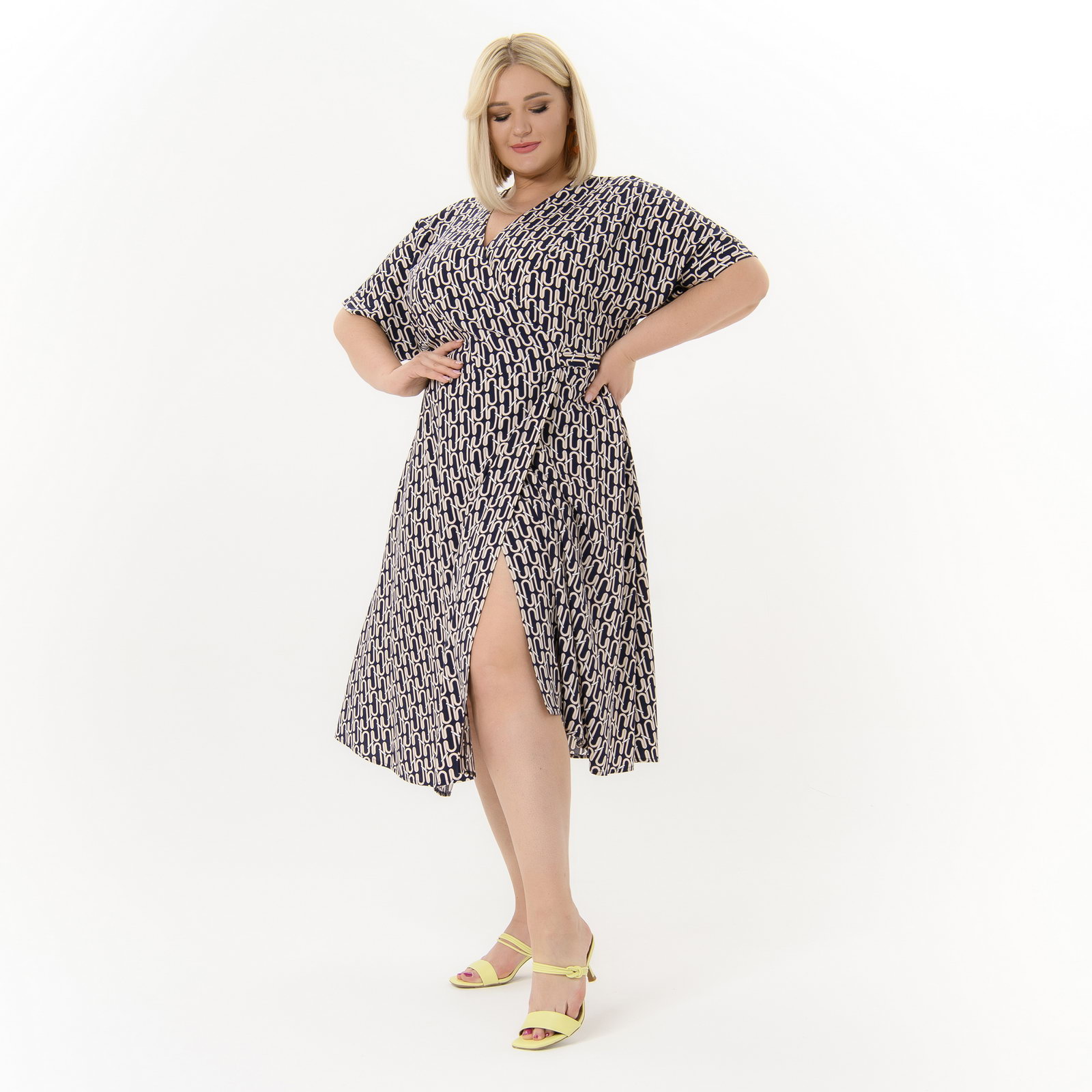Платье с запАхом из штапеля, принт геометрический