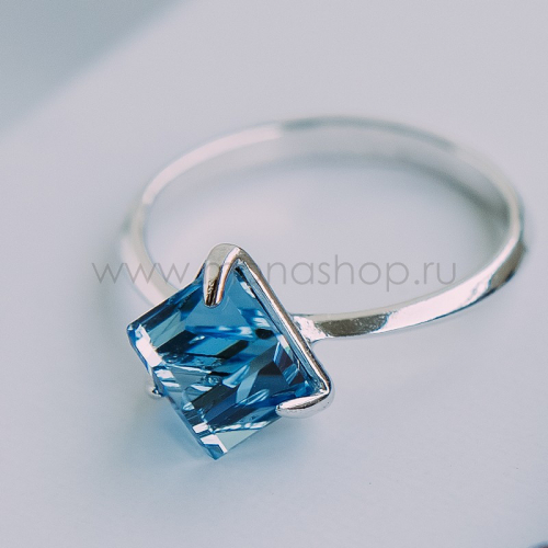 Кольцо Миражи тонкое с голубым кристаллом Swarovski