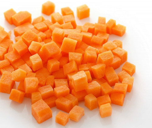 Морковь  вес. Кубик 1 кг