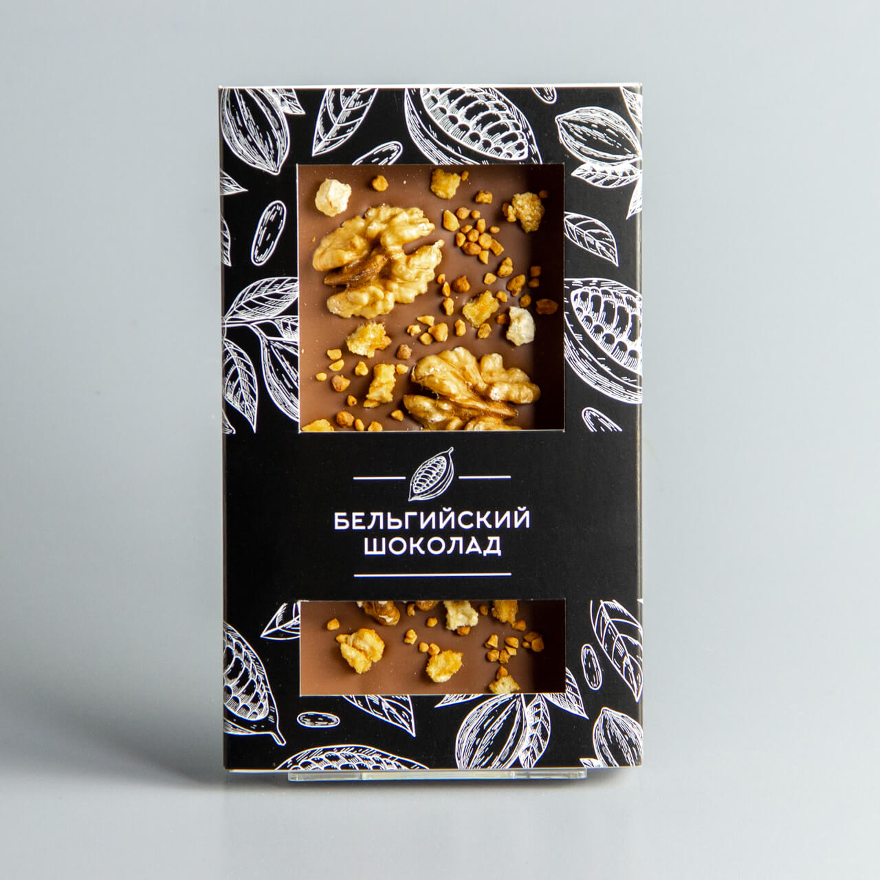 Молочный шоколад с грецким орехом, грушей и карамелизированным фундуком ...