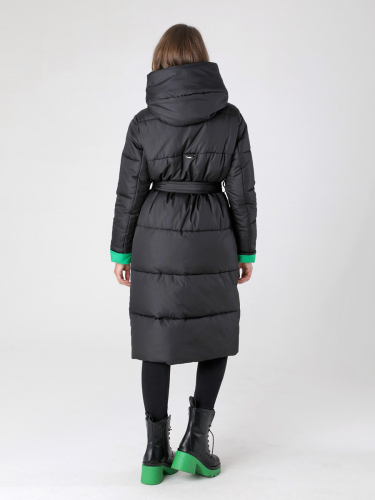 Пальто стеганое 23430 черный/зеленый. Старая цена 6500 руб!