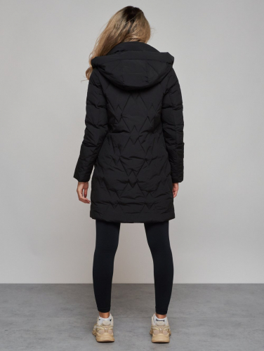 Зимняя женская куртка молодежная с капюшоном черного цвета 586832Ch