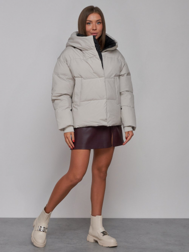 Зимняя женская куртка модная с капюшоном светло-серого цвета 52309SS