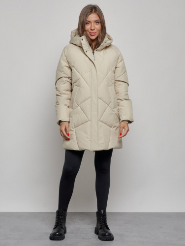 Зимняя женская куртка модная с капюшоном бежевого цвета 52361B