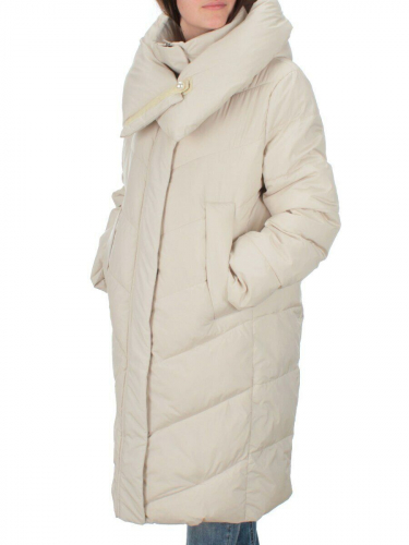 2108 LT.BEIGE Пальто зимнее женское (200 гр .холлофайбер) размер 56